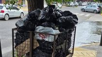 La Muni sale a cortar los cestos de basura en el centro de Neuquén La Muni sale a cortar los cestos de basura en el centro de Neuquén