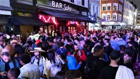 Tras reapertura de pubs detectaron nuevos contagios