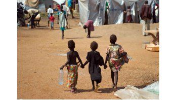 suman 10.000 muertos en sudan suman 10.000 muertos en sudan