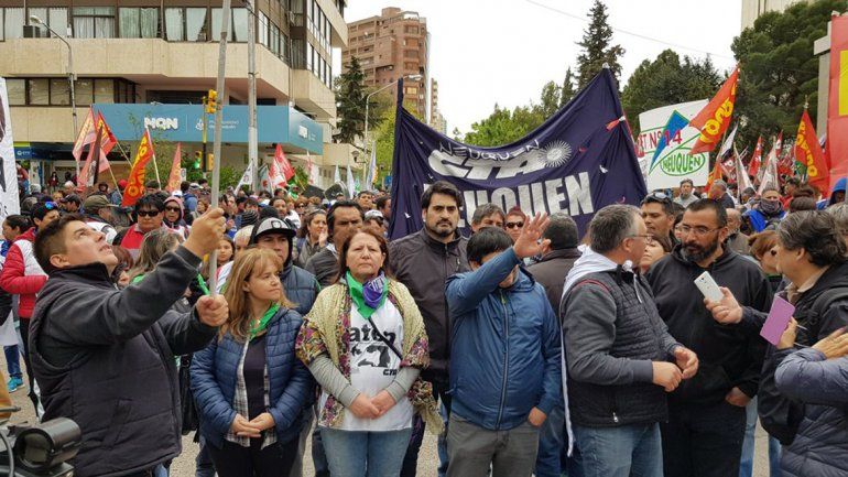 Los gremios marcharon en repudio a la reforma jubilatoria de los municipales