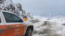 asisten a ambulancias para garantizar el traslado de pacientes por las rutas nevadas