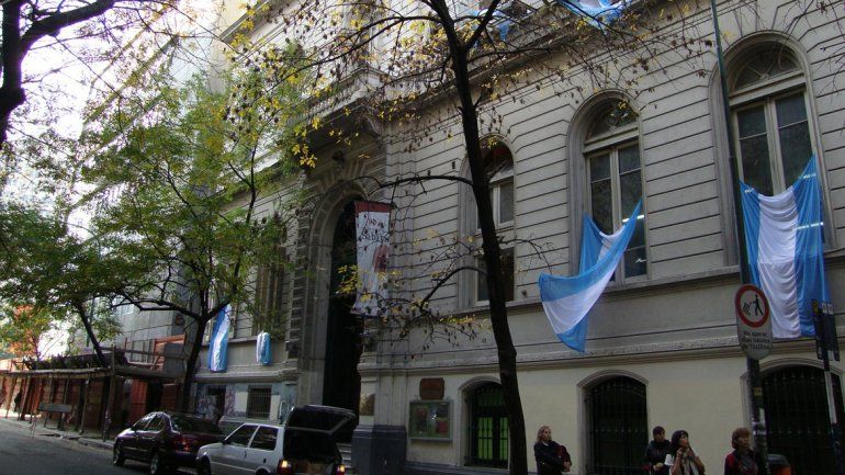 El profesor daba un taller en el Centro Cultural Sábato