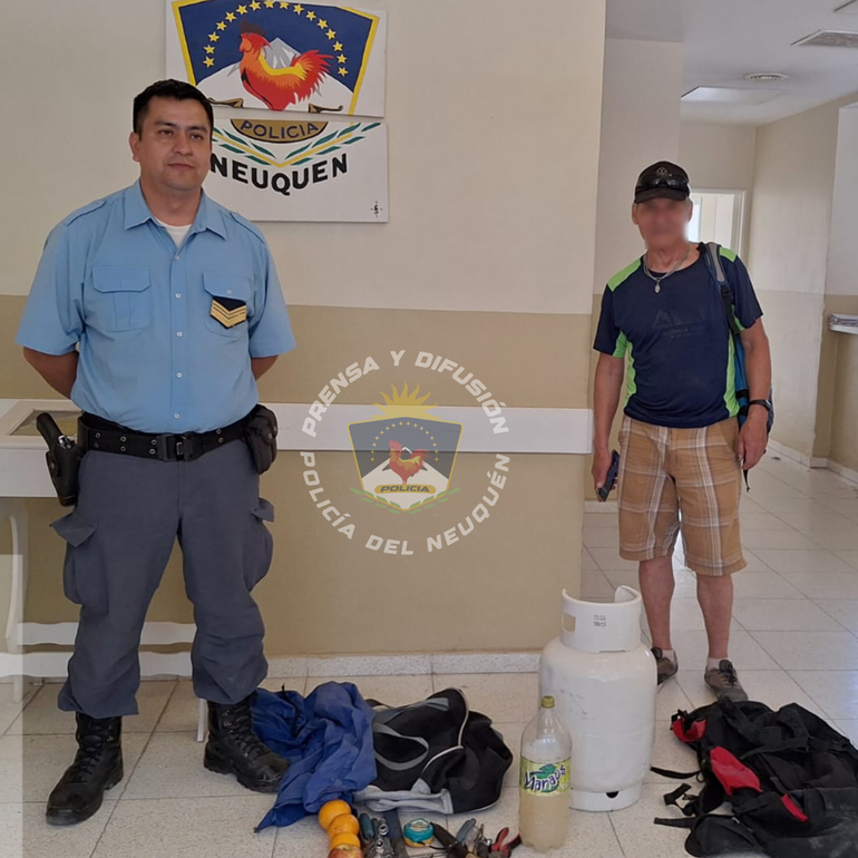 Personal policial de Plottier restituyó a su dueño los elementos robados. Personal policial de Plottier restituyó a su dueño los elementos robados.