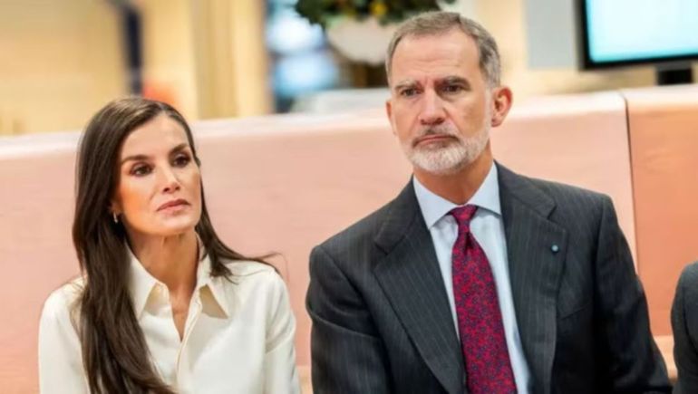 Letizia Ortiz y Felipe VI siguen en crisis.