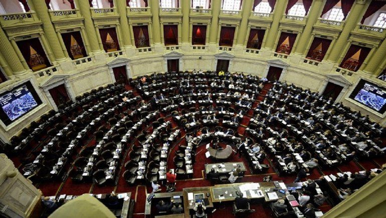 Legisladores buscan la forma para un cuarto pago del IFE