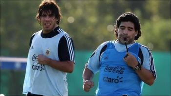 la inesperada frase de tevez sobre la historia de maradona como dt la inesperada frase de tevez sobre la historia de maradona como dt