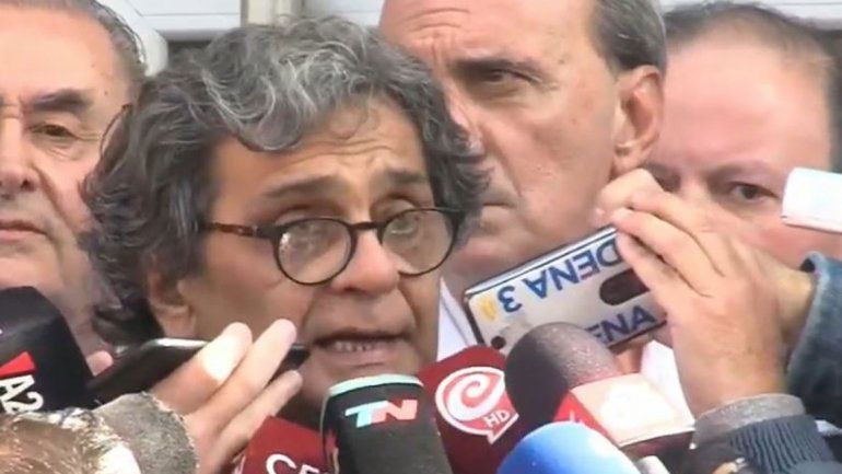 Parte médico del diputado Olivares: Está grave, con riesgo de vida