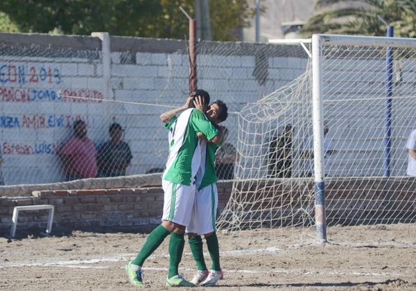 Villa Iris se llevó tres puntos de oro del Oeste