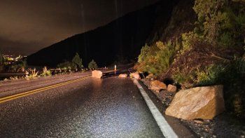 Alertan por caída de rocas sobre Ruta 40: Se da casi a diario