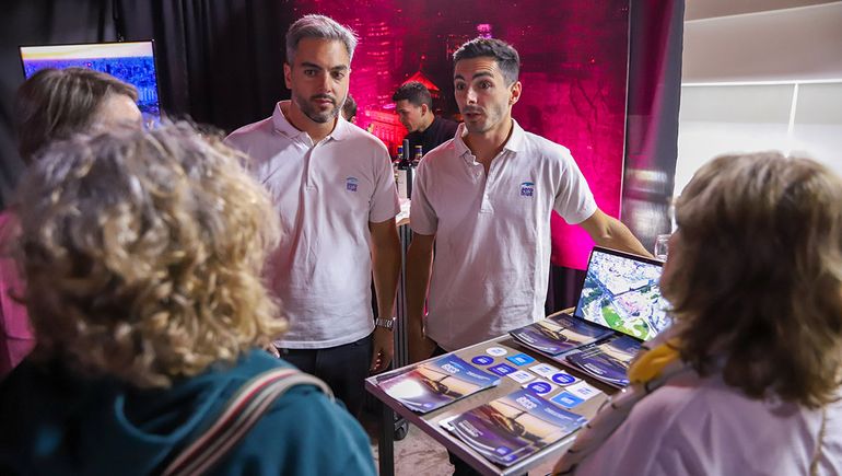 Aeroblue y una propuesta para recorrer Buenos Aires desde el aire. Aeroblue y una propuesta para recorrer Buenos Aires desde el aire.