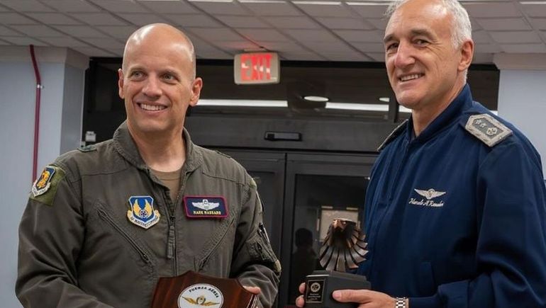 Militares argentinos en EEUU Militares argentinos en EEUU