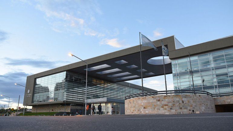 Iba borracho, volcó y murió su amigo: ahora irá a juicio