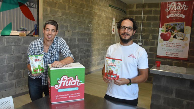 Manuel y Gastón, los primos llevan adelante la fábrica de Fruch.