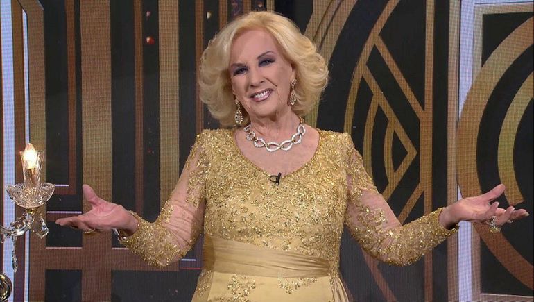 Mirtha Legrand fue dada de alta y continuará la recuperación en su casa. 