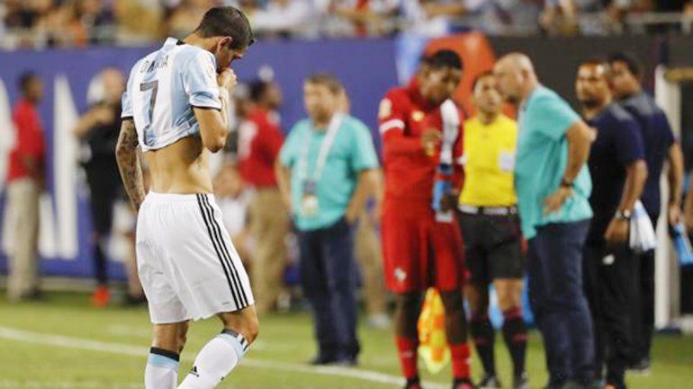 Ángel Di María&nbsp;sufrió una lesión muscular ante&nbsp;Panamá
