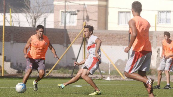 El cordobés no jugaba de titular desde la fecha 6 de la primera etapa, en marzo pasado en Puerto Madryn.