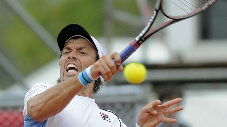 Charly cayó en segunda. Hoy juega Del Potro