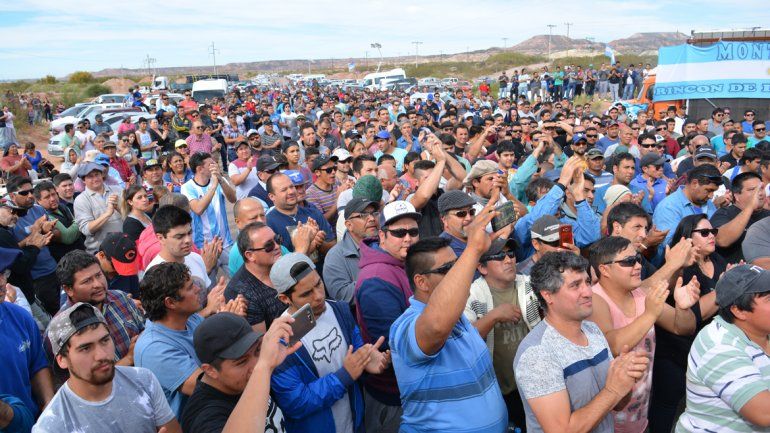 Los petroleros desocupados de OPS serán reubicados en otras empresas