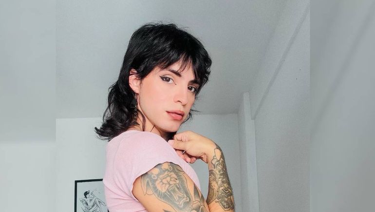 La Tini, la ilustradora neuquina que viralizó sus dibujos y conmovió a artistas como Lali, Bruno Mars o Paris Hilton