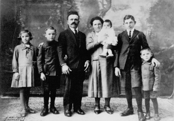 Familia Cesetti: precursora en sistemas eléctricos y de comunicación