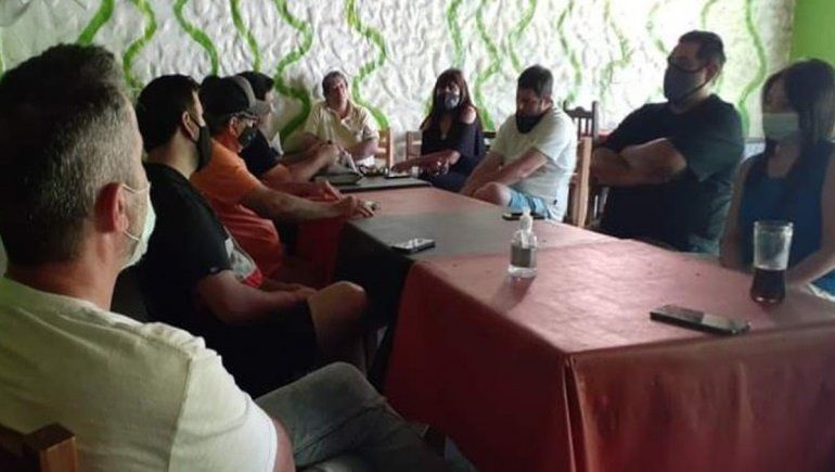 Comerciantes rechazan el control municipal por horarios de cierre