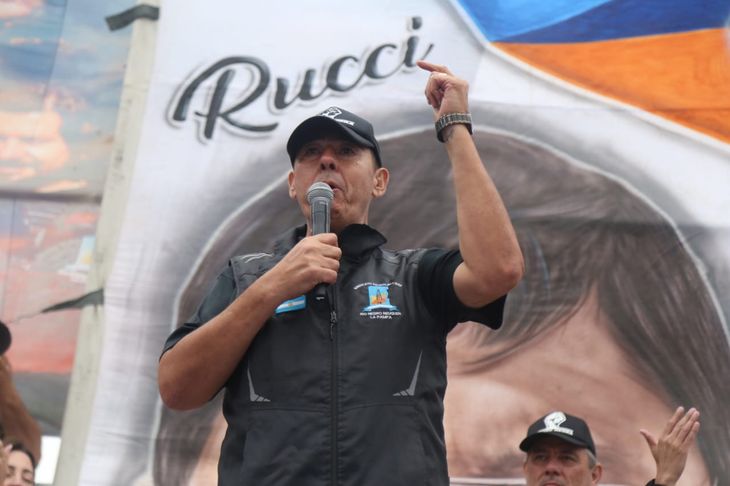 El acuerdo salarial al que arribaron las cámaras empresarias CEPH y CASEPE con los sindicatos de Petroleros Privados y el Personal Jerárquico de Río Negro, Neuquén y La Pampa, fue firmado en enero.