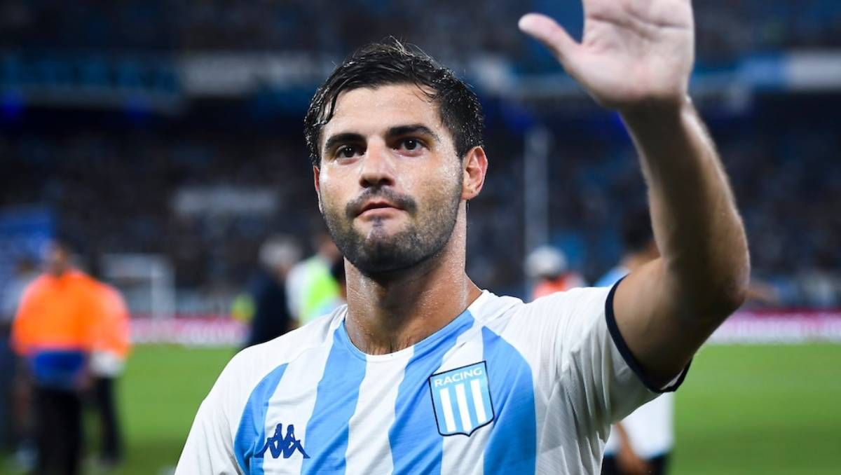 Preocupación en Racing: un importante club vendría a la carga por Santiago Sosa en una operación millonaria