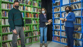 La biblioteca que quiere festejar sus 30 años con 30 mil libros