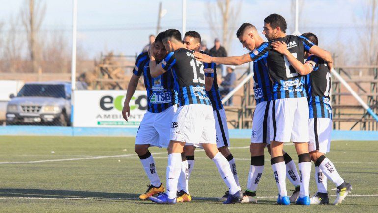 El León lleva cinco fechas sin derrotas y es puntero junto a Sol de Mayo. El objetivo es la clasificación.