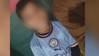 murio el nene baleado por un policia, mientras esperaba un colectivo murio el nene baleado por un policia, mientras esperaba un colectivo