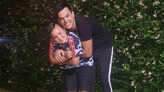 brian lanzelotta confirmo su paternidad y presento a su hijo