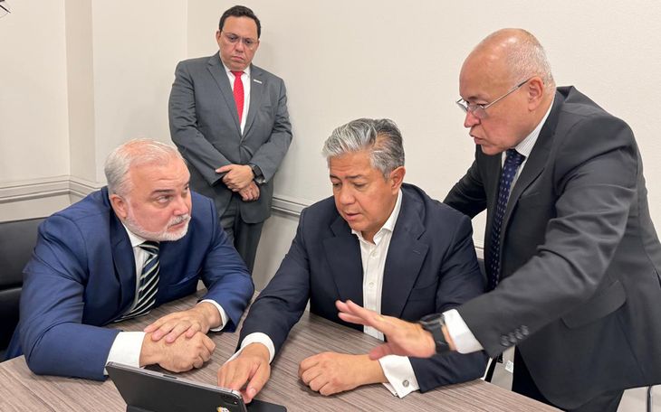 Rolando Figueroa se reunió con directivos de Petrobras, que tiene intensiones de inversión en Vaca Muerta.