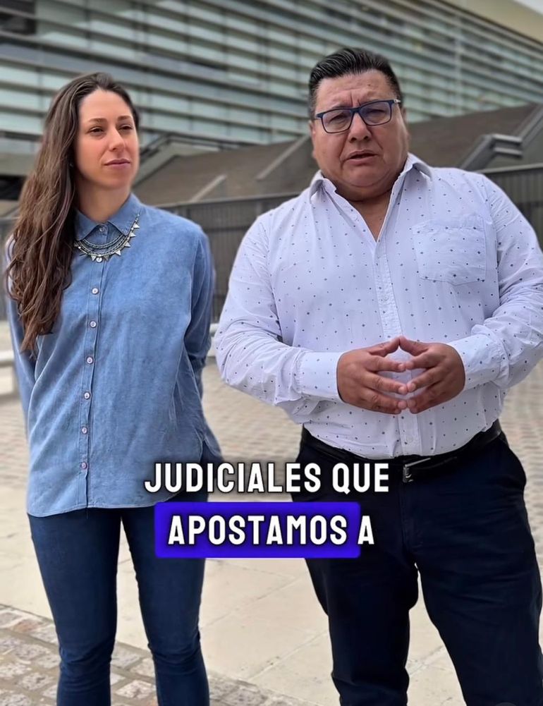 Claudio Salazar y Luciana Torti son las cabezas de la Lista Azul de Sejun, van por la continuidad y renovación en el oficialismo. Claudio Salazar y Luciana Torti son las cabezas de la Lista Azul de Sejun, van por la continuidad y renovación en el oficialismo.