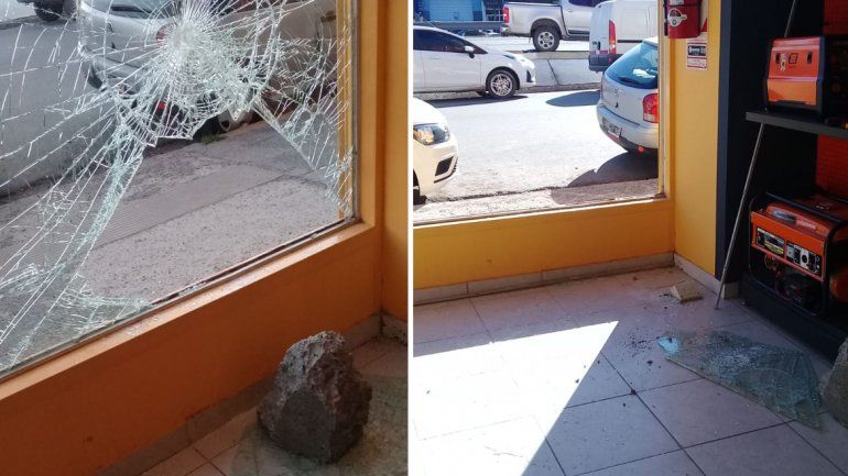 Rompieron la vidriera y robaron 75 mil pesos en herramientas en un local