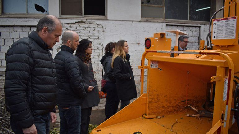 Hacen un tour guiado al depósito de residuos voluminosos