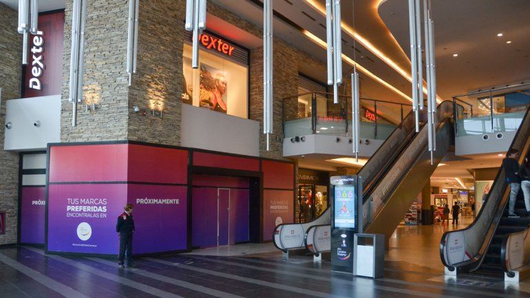 El local que ocupaba la ropería Ona Saez se está preparando para recibir a la cafetería internacional que más aparece en las películas de Hollywood.