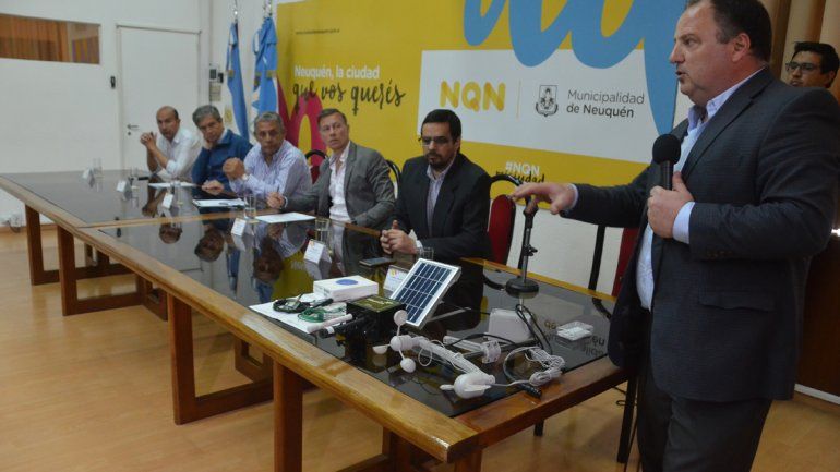 En la Muni presentaron el equipo con el que medirán la contaminación de los ríos.