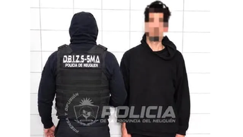 Allanamiento en San Martín de los Andes: detuvieron a un hombre acusado de cinco robos. Allanamiento en San Martín de los Andes: detuvieron a un hombre acusado de cinco robos.