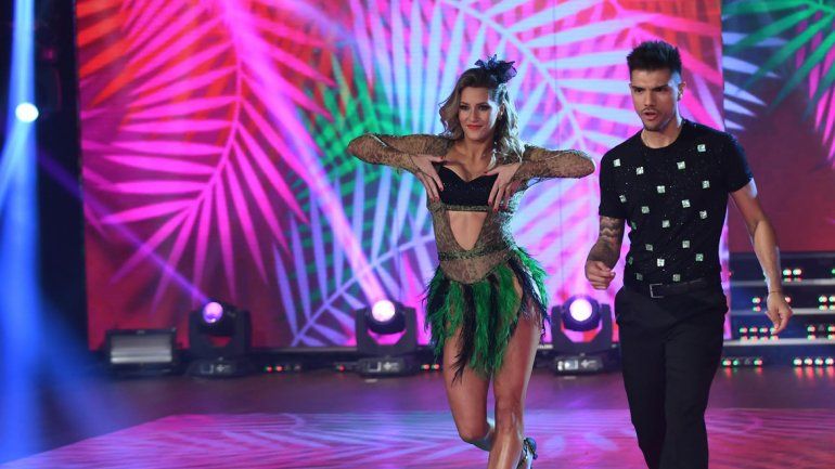 Mica junto a Tyago Griffo en su debut en el Bailando.