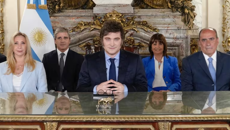 El mandatario dijo voy a reacomodar el gabinete para lograr los objetivos de las reformas de segunda generación.