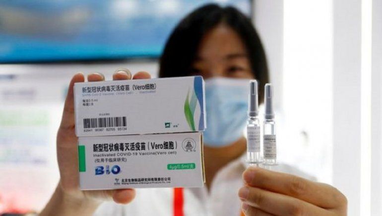 Mientras el gobierno espera la llegada de más vacunas Sputnik V, la vacuna china de la empresa Sinopharm podría ser uno de los remplazos de la vacuna de Pfizer.