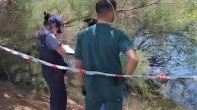 El operativo de seguridad realizado en el lugar de la costa del río Neuquén donde depositaron el cuerpo. | LM Neuquen El operativo de seguridad realizado en el lugar de la costa del río Neuquén donde depositaron el cuerpo.