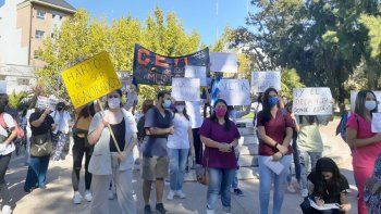 estudiantes de medicina se sienten abandonados por las autoridades estudiantes de medicina se sienten abandonados por las autoridades