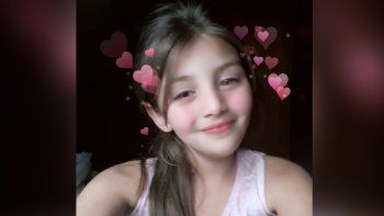 necesita colaboracion para comprarle audifonos a su hija necesita colaboracion para comprarle audifonos a su hija