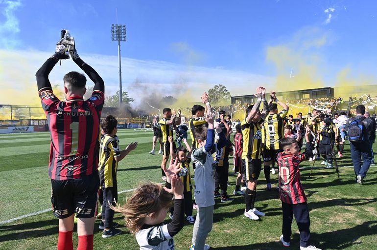 Los insólitos chistes de la cuenta oficial del Deportivo Madryn por el Día de los Inocentes