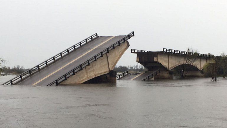Las intensas lluvias que cayeron en Corrientes provocaron el colapso.