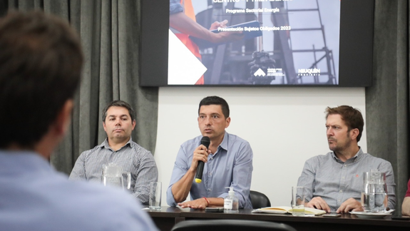 Koopmann confirmó que 1200 pymes podrán estar incluidas en el Compre Neuquino