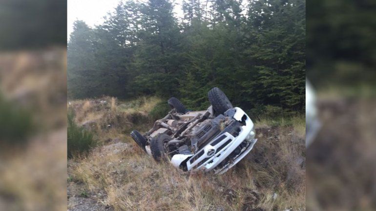 Se descompensó y volcó en plena ruta de los Siete Lagos