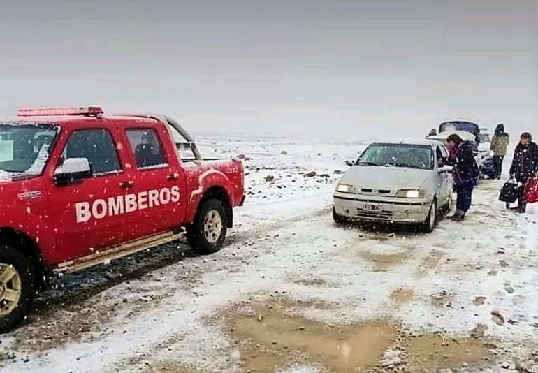 Odisea: docentes tuvieron que ser rescatados cuando iban a dar clases
