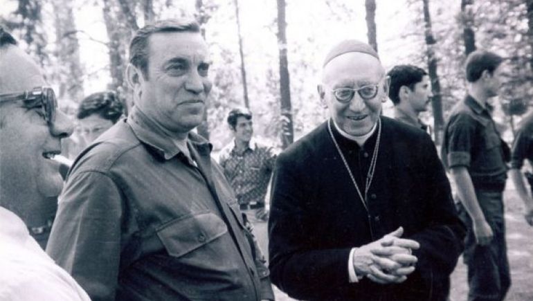 Monseñor Tortolo con el general Antonio Domingo Bussi
